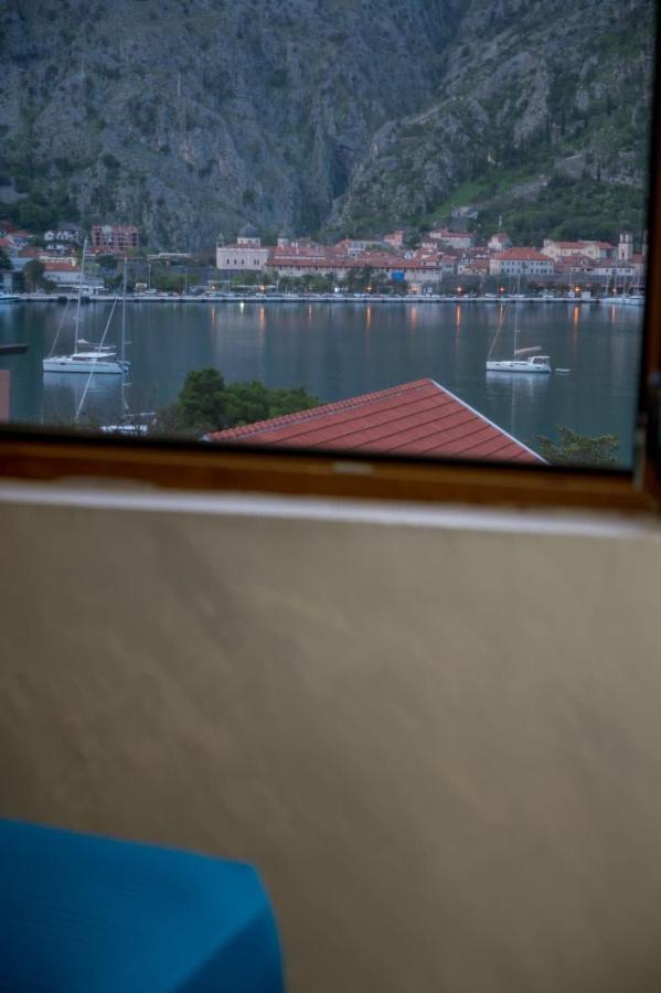 Villa Sun Castle Cattaro Esterno foto