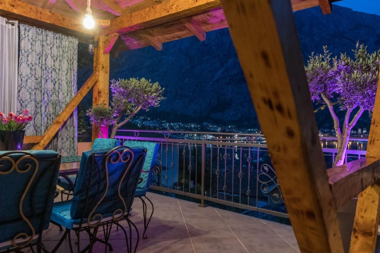 Villa Sun Castle Cattaro Esterno foto